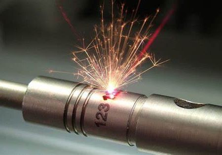 GRABADO EN METALES